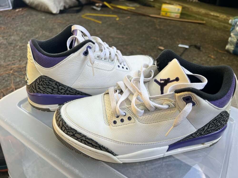 Jordan Air Jordan 3 Retro Dark Iris Size 10 White Black Purple